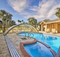 Waterfront Harlingen Home with Pool,Spa and Gazebo - Accommodation Ohio