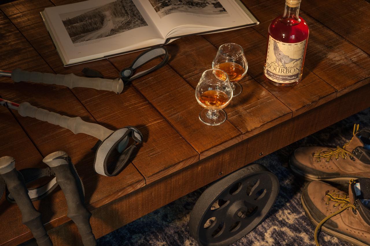 The Lakefront Anchorage - thumb 9