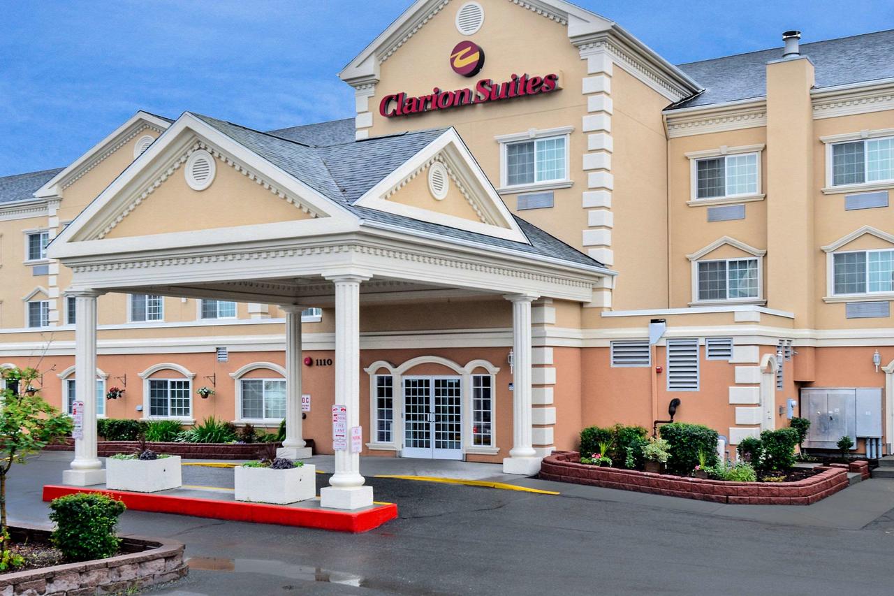 Clarion Suites Downtown Anchorage - thumb 2