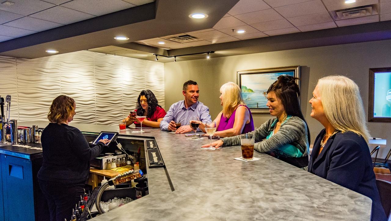 Dimond Center Hotel - thumb 13