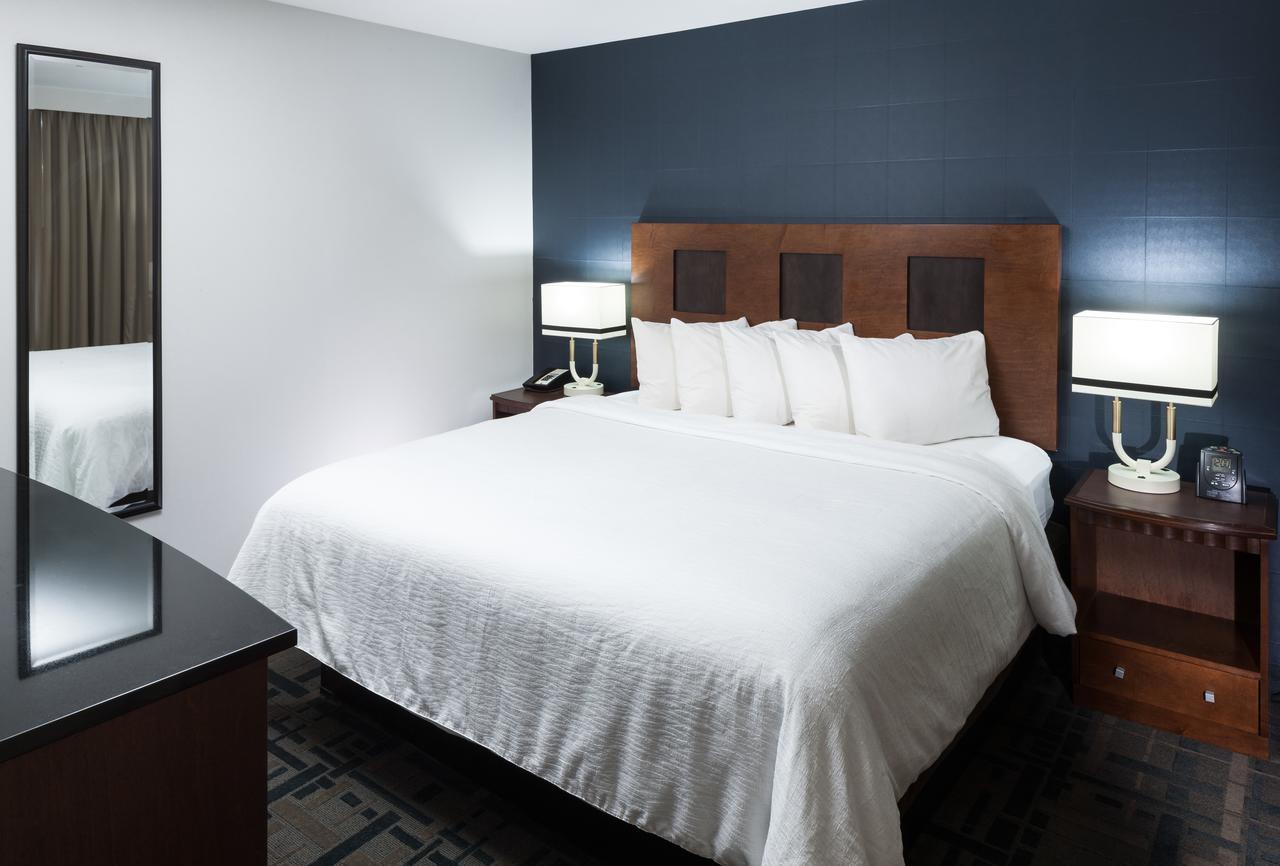 Embassy Suites Anchorage - thumb 14