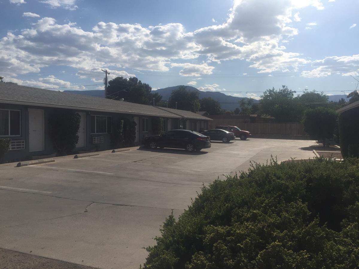 Little Daisy Motel - thumb 40