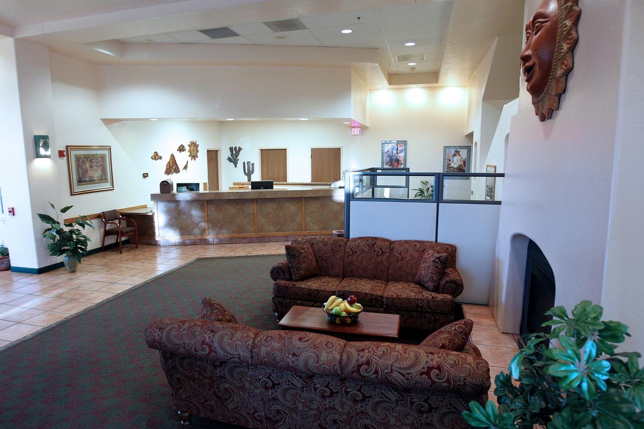 Gateway Studio Suites - thumb 13