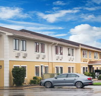 Super 8 by Wyndham Jonesboro - Accommodation Ohio