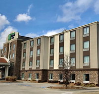 Holiday Inn Express  Suites Searcy - Accommodation Ohio