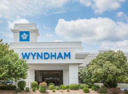 Wyndham Riverfront Hotel