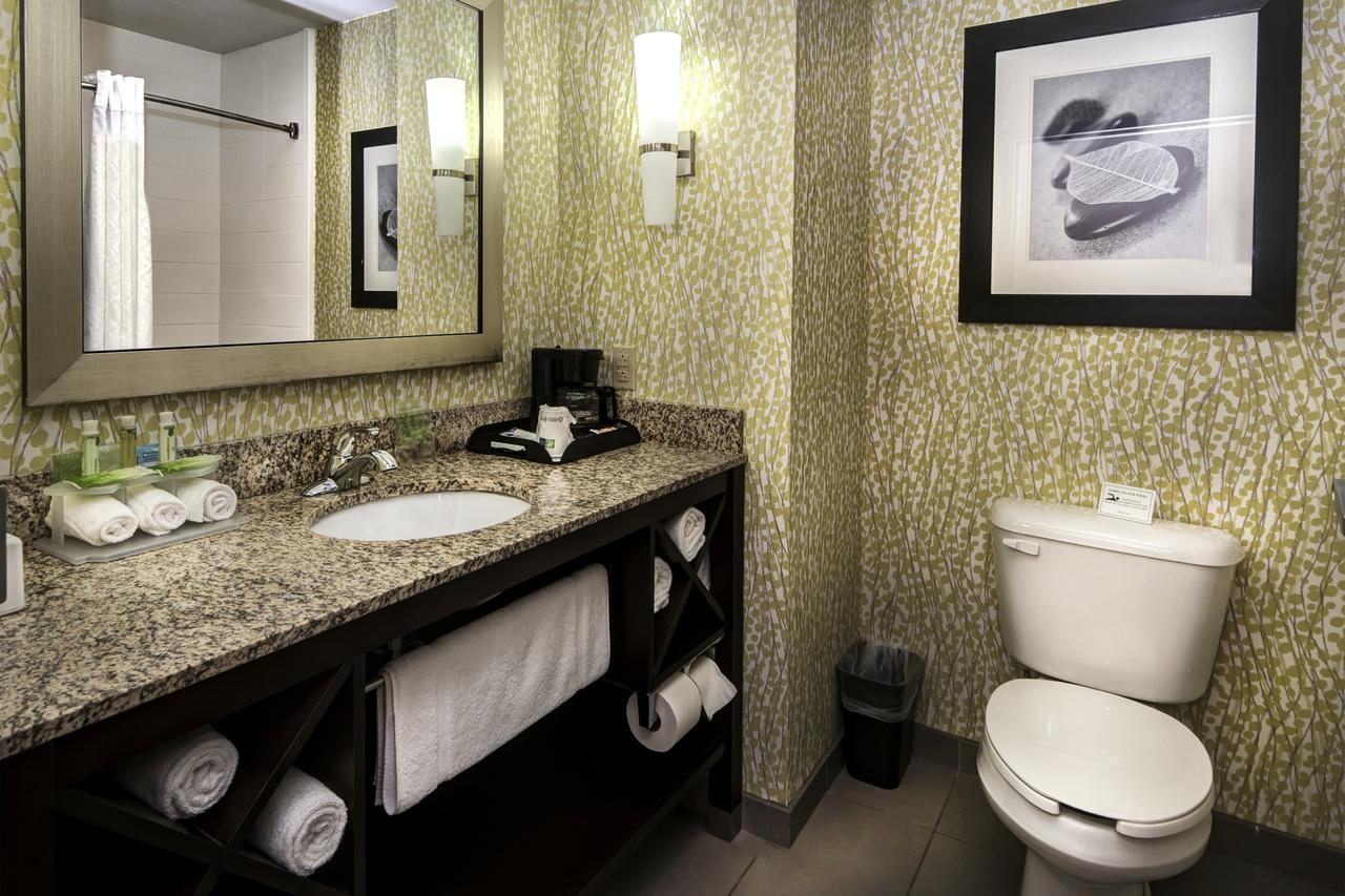 Holiday Inn Express Conway - thumb 1