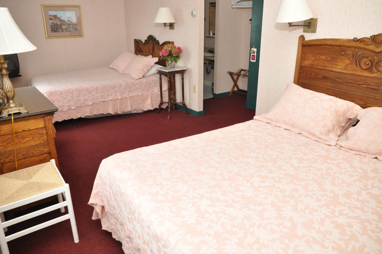 National Hotel - thumb 11