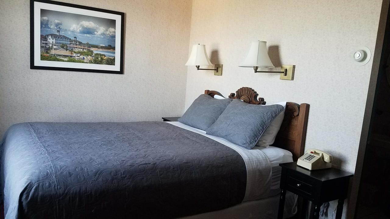 National Hotel - thumb 1