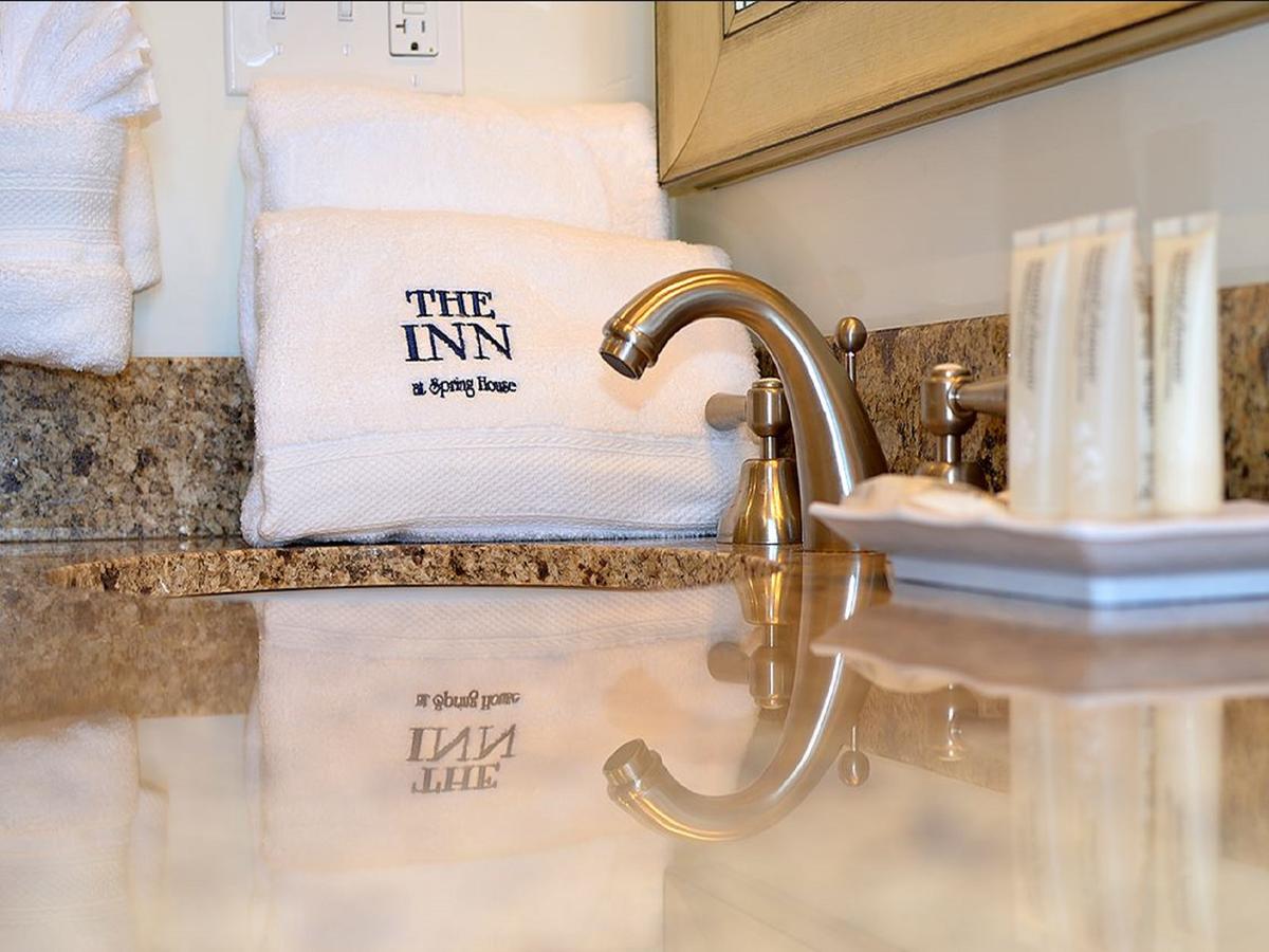 The Inn At Spring House - thumb 8