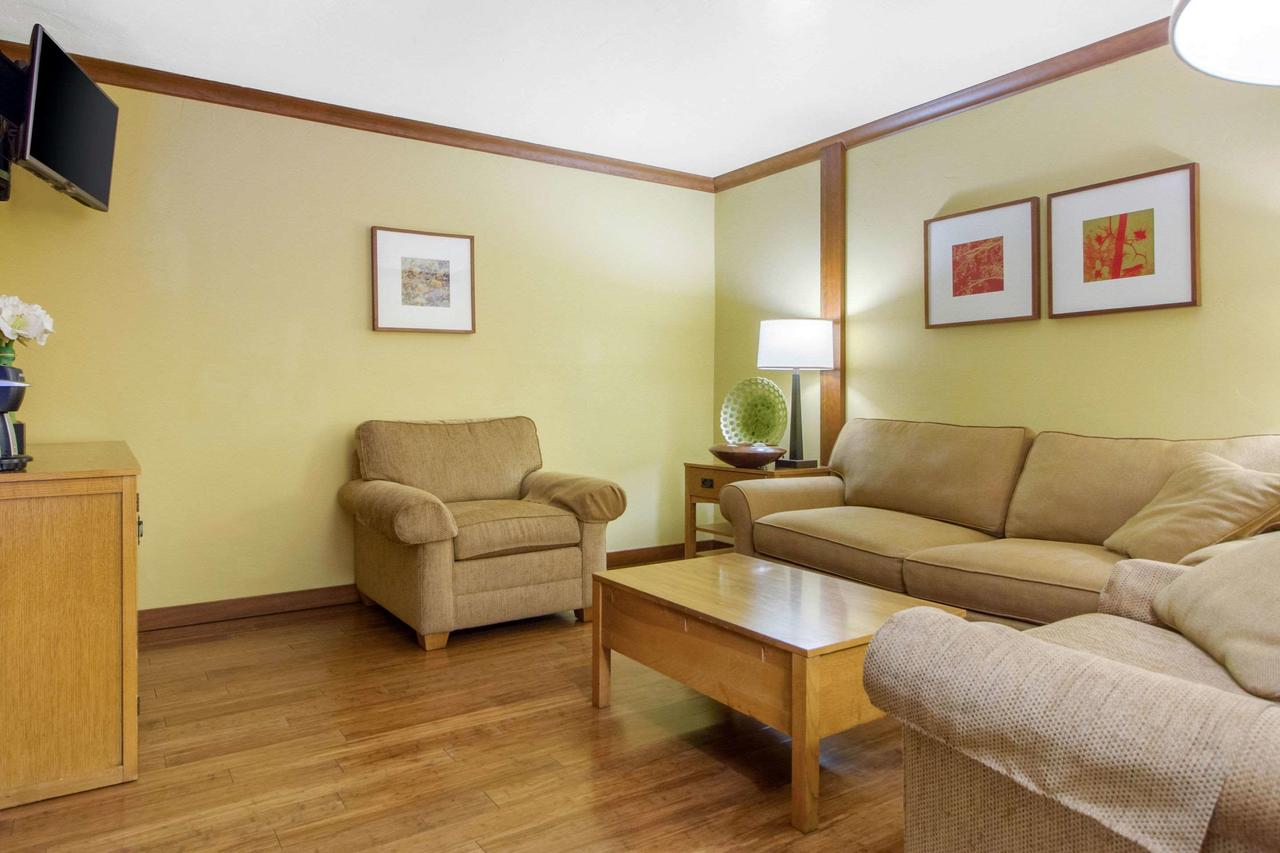 Inn Marin And Suites, An Ascend Hotel Collection Member - thumb 14