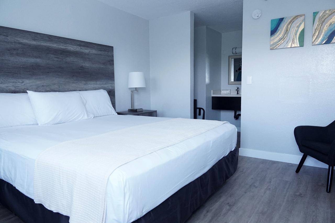 Riverleaf Inn Mission Valley - thumb 19