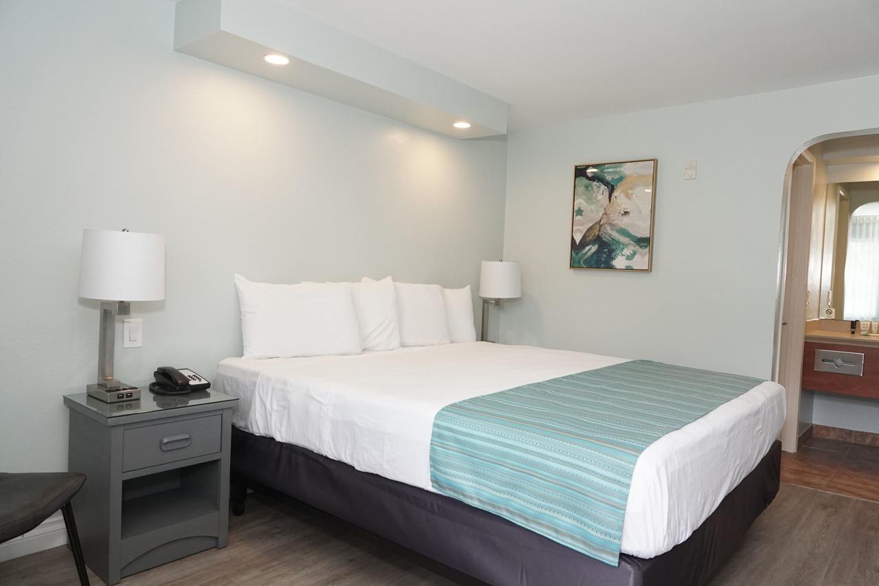 Riverleaf Inn Mission Valley - thumb 27