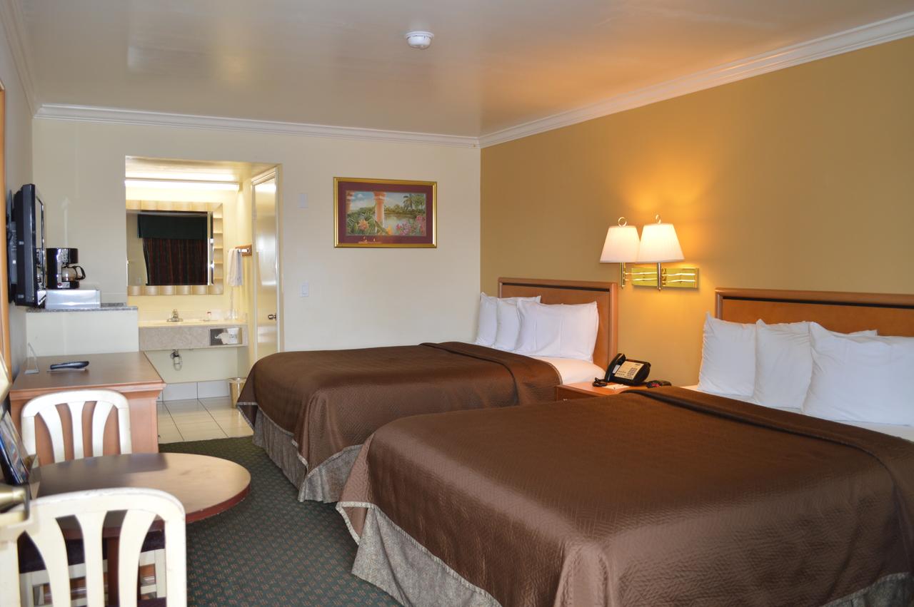 Travelodge By Wyndham San Diego Downtown Convention Center - thumb 21