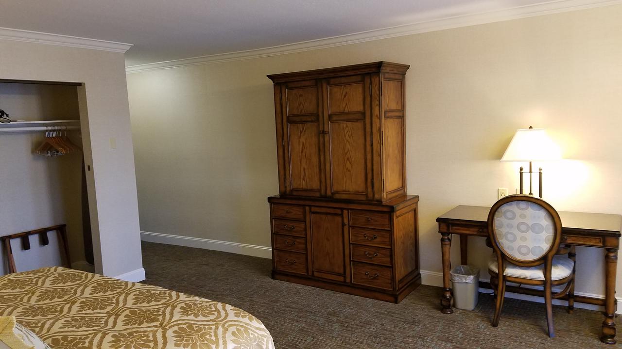 Chelsea Inn - thumb 26