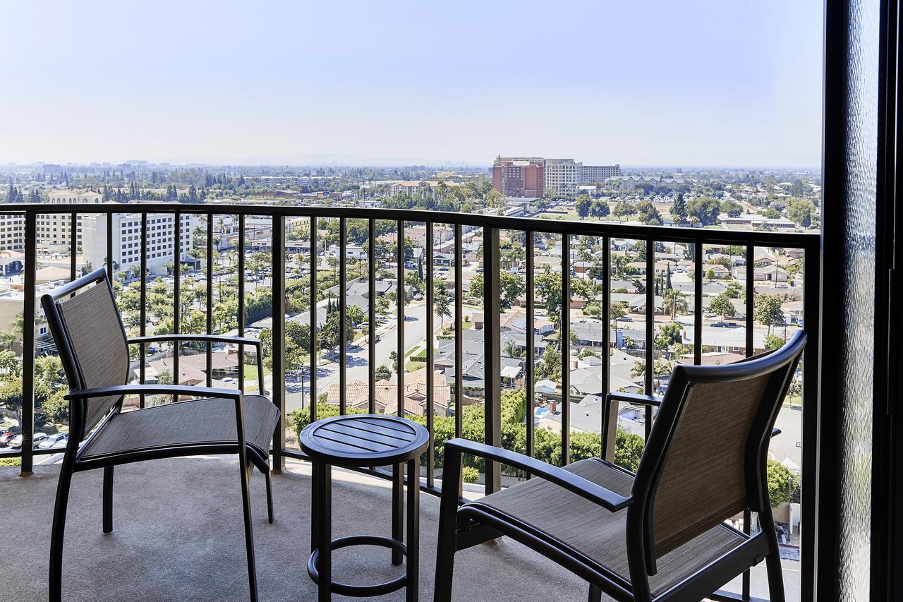 Anaheim Marriott - thumb 9