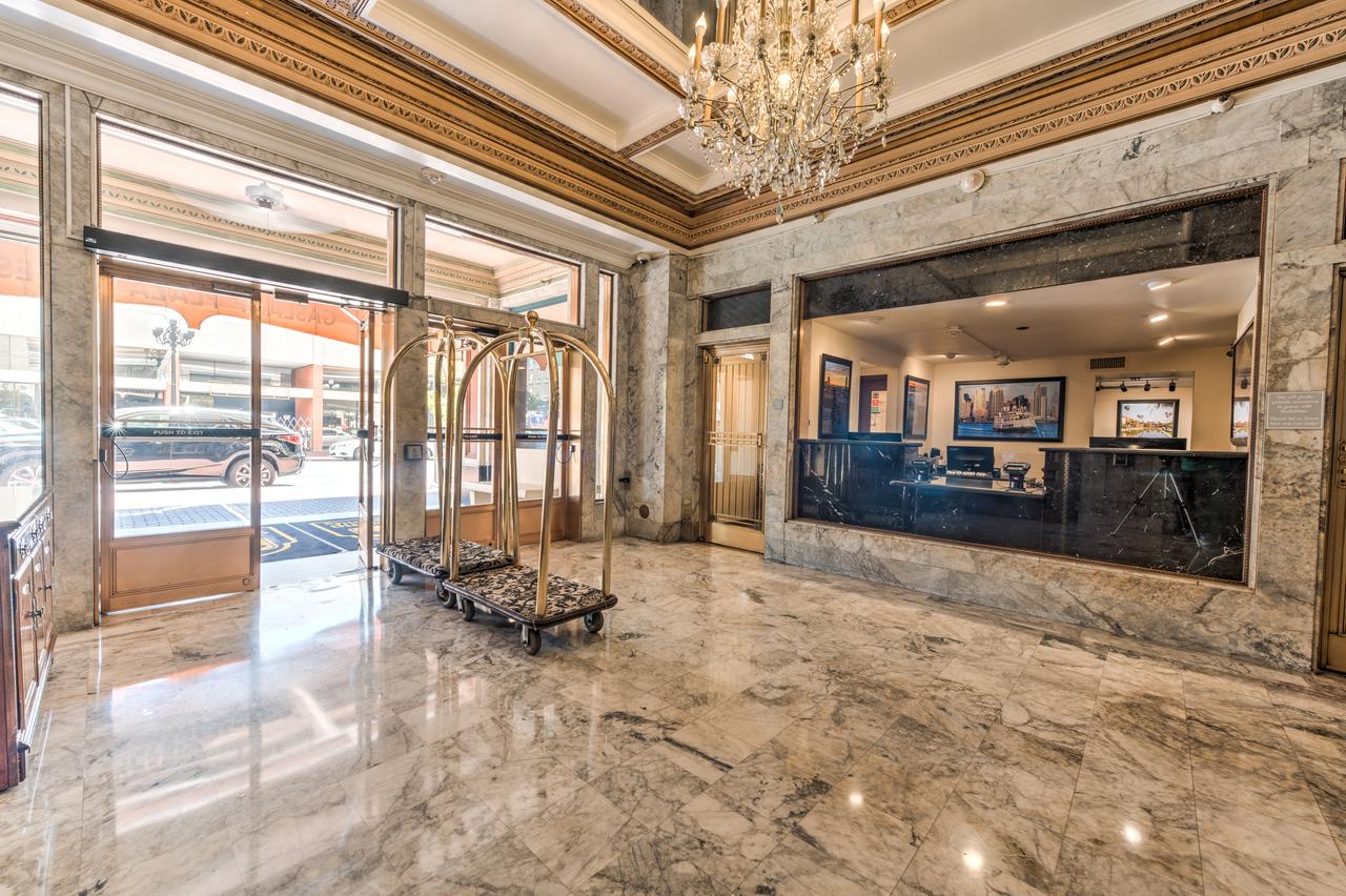 Gaslamp Plaza Suites - thumb 19