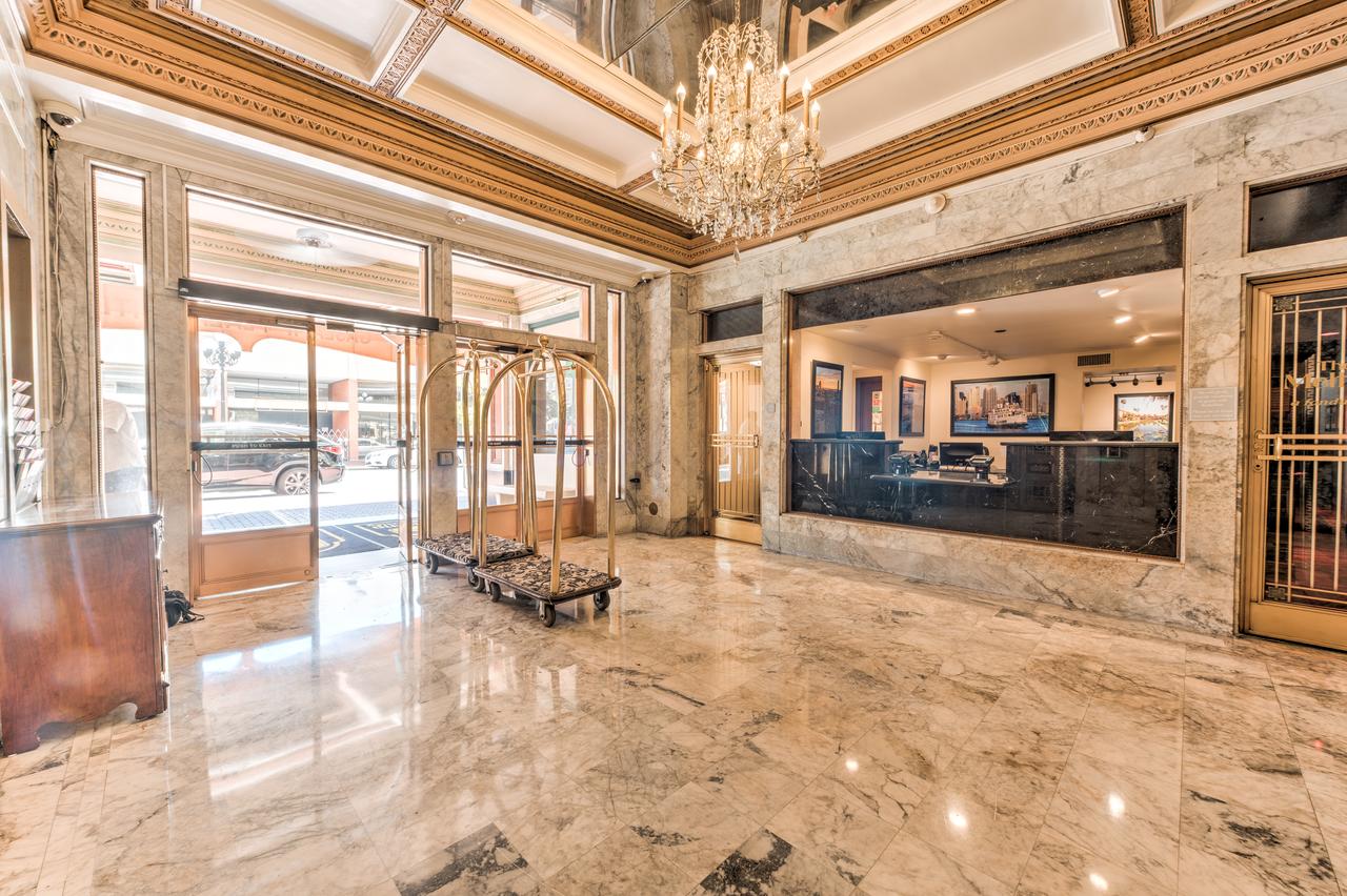 Gaslamp Plaza Suites - thumb 17