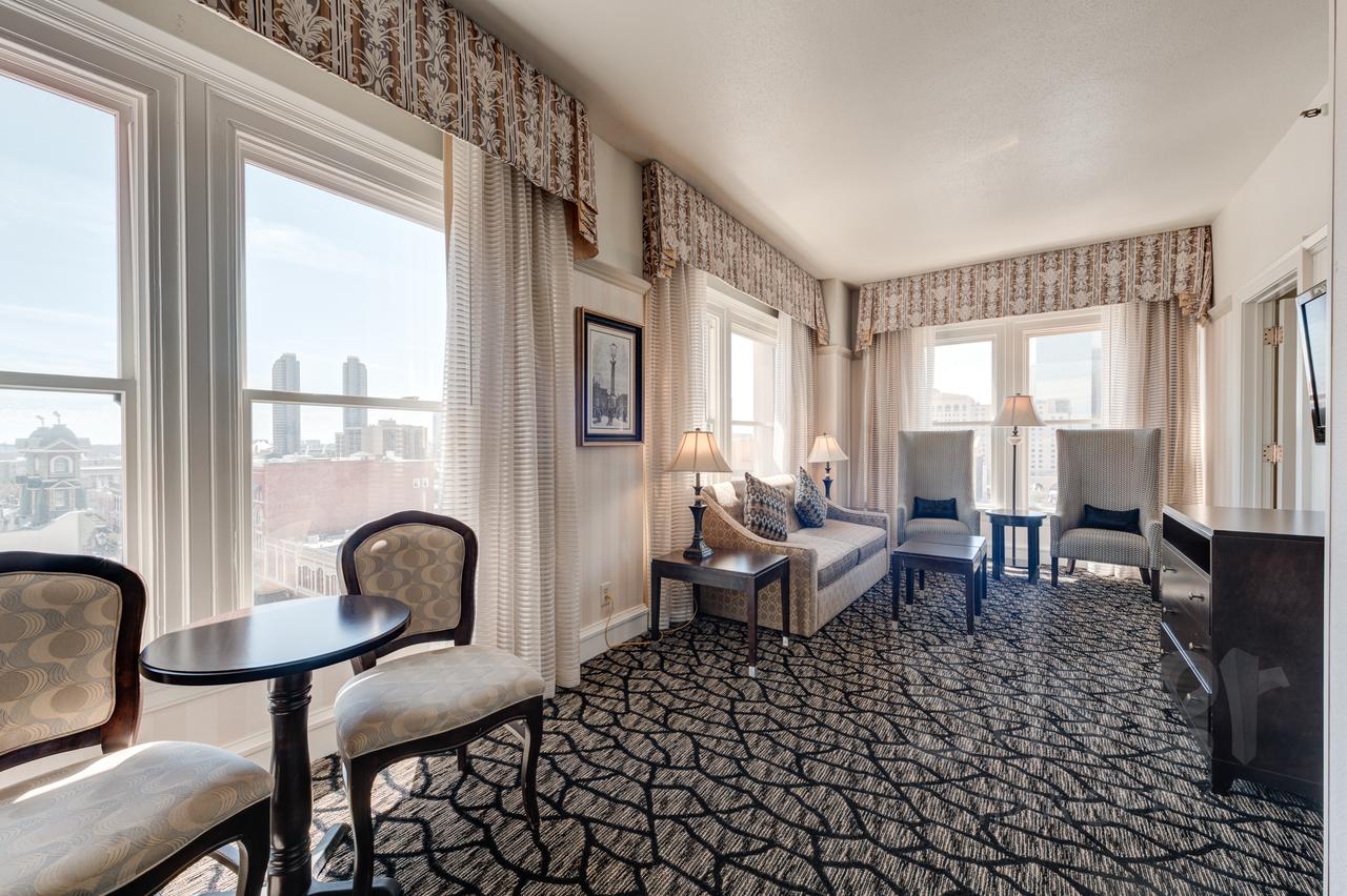 Gaslamp Plaza Suites - thumb 40