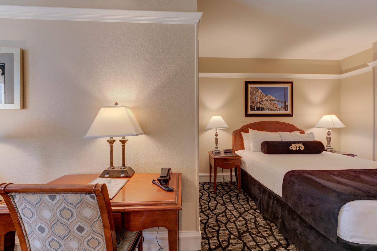 Gaslamp Plaza Suites - thumb 8