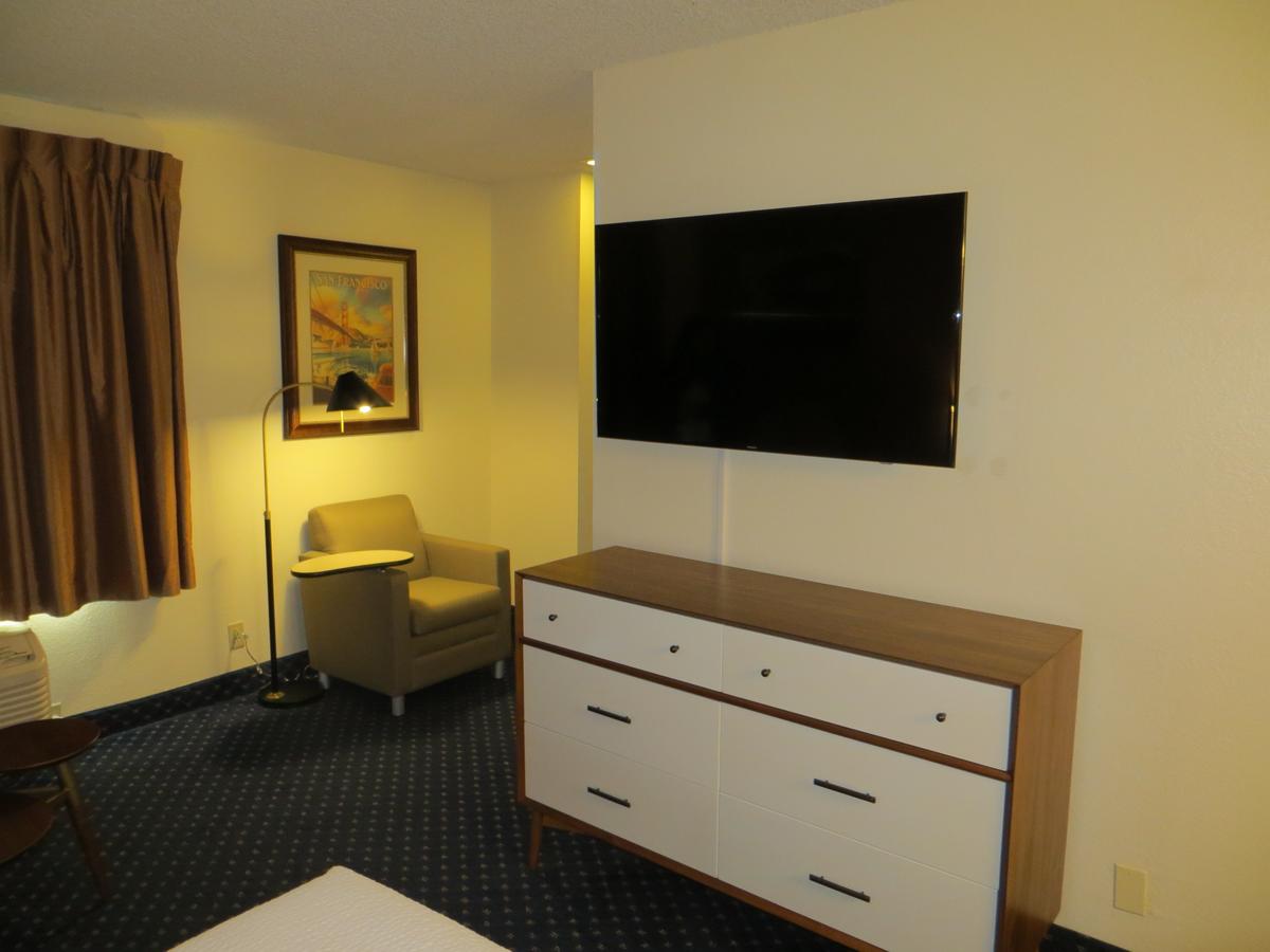 Hotel Focus SFO - thumb 24