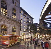 Axiom Hotel - Accommodation Ohio