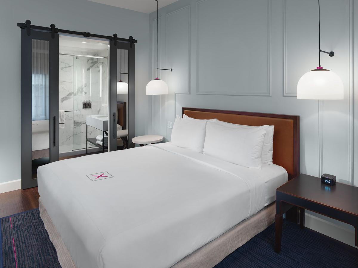 Axiom Hotel - thumb 28