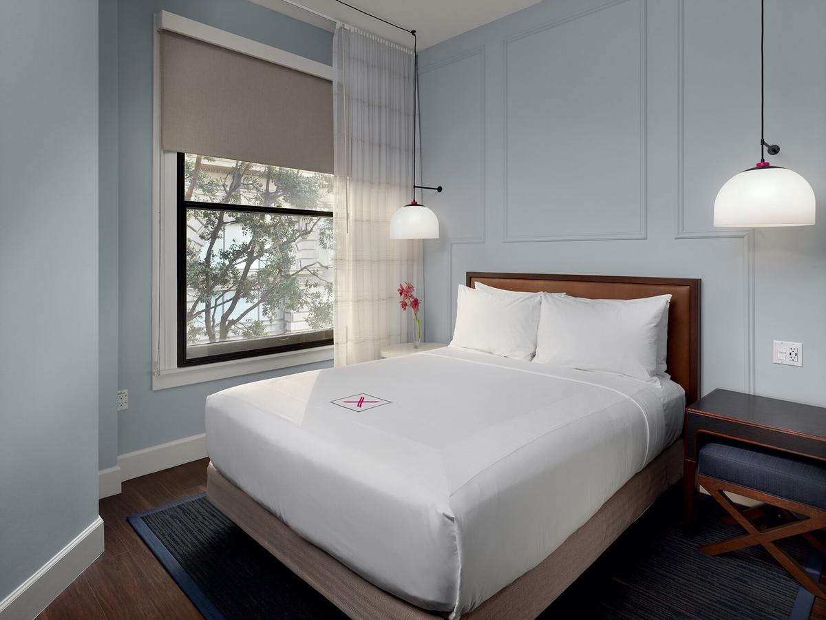 Axiom Hotel - thumb 29