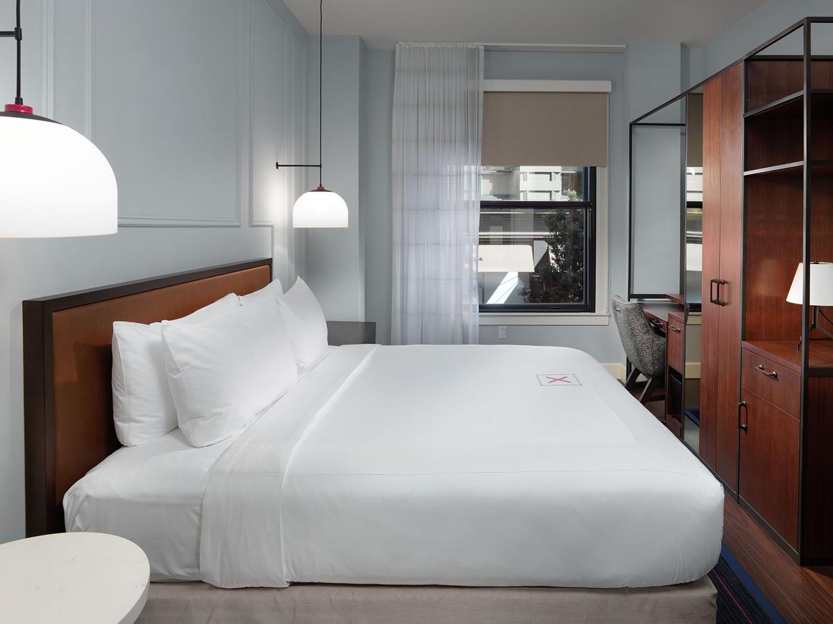 Axiom Hotel - thumb 27