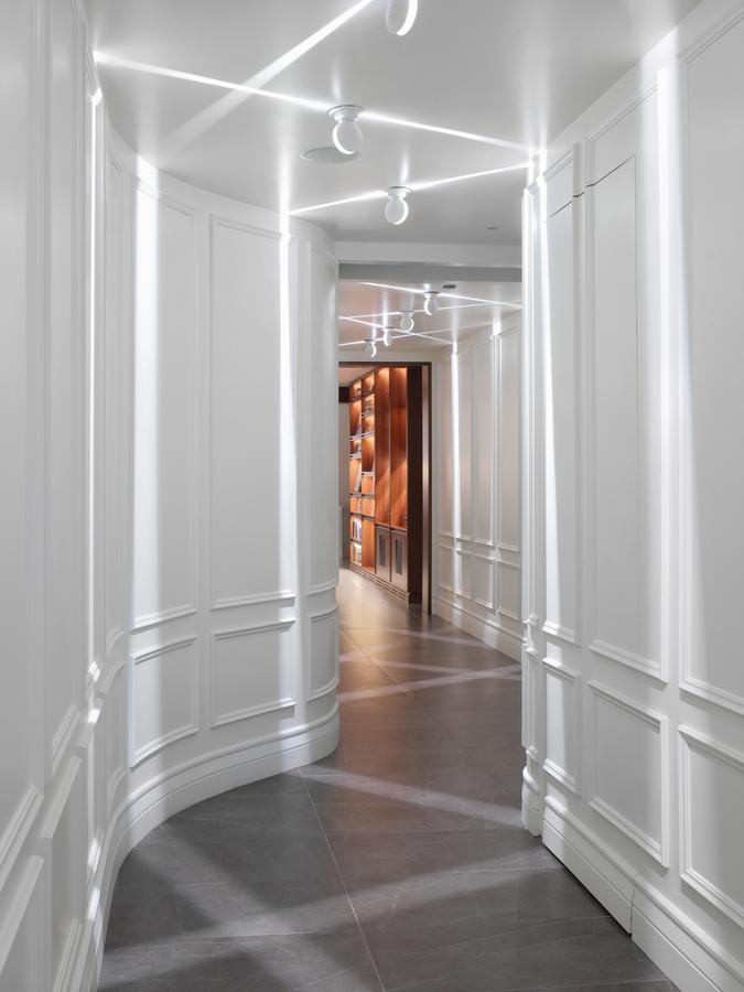 Axiom Hotel - thumb 14