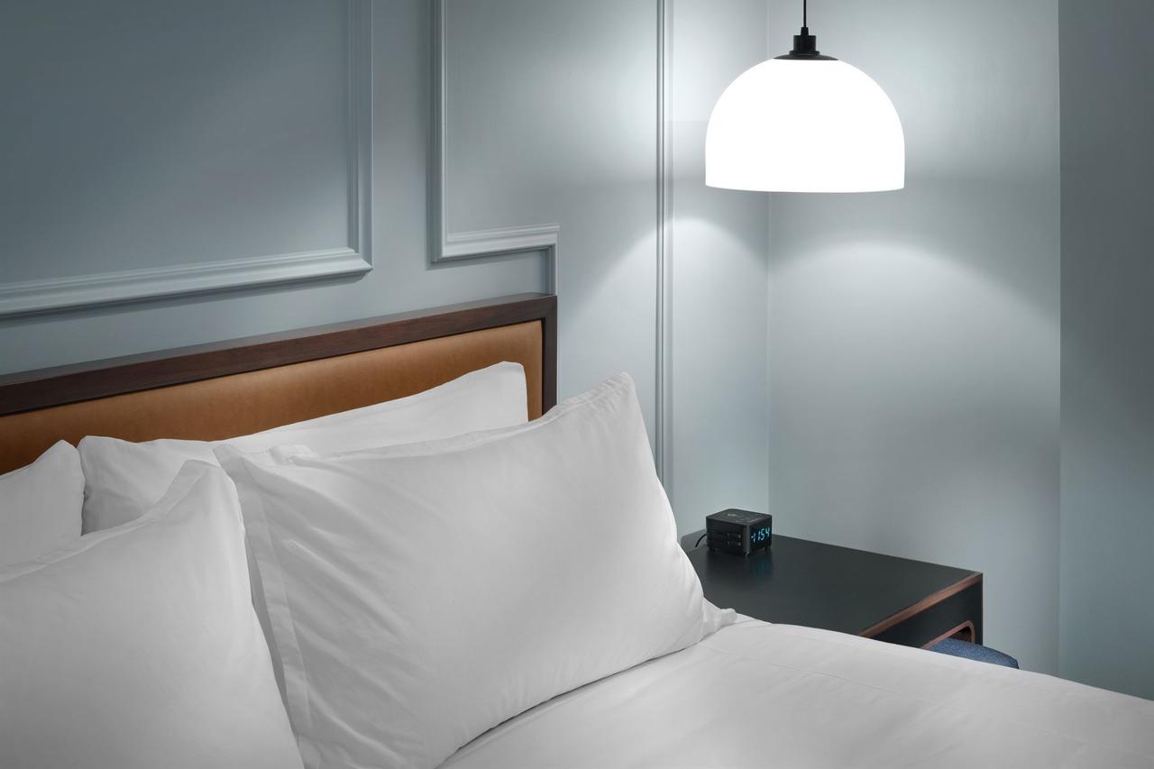 Axiom Hotel - thumb 22