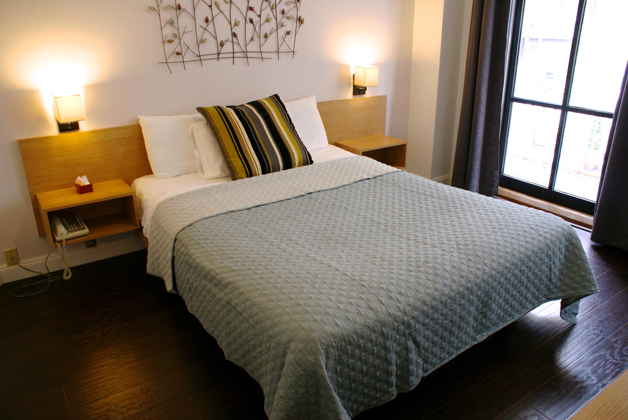 Touchstone Hotel - City Center - thumb 16