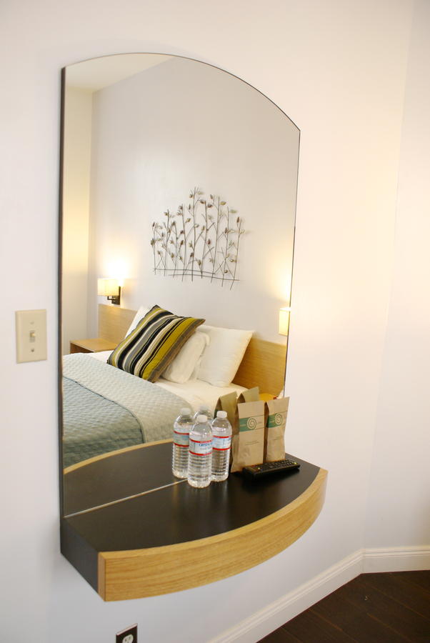 Touchstone Hotel - City Center - thumb 6