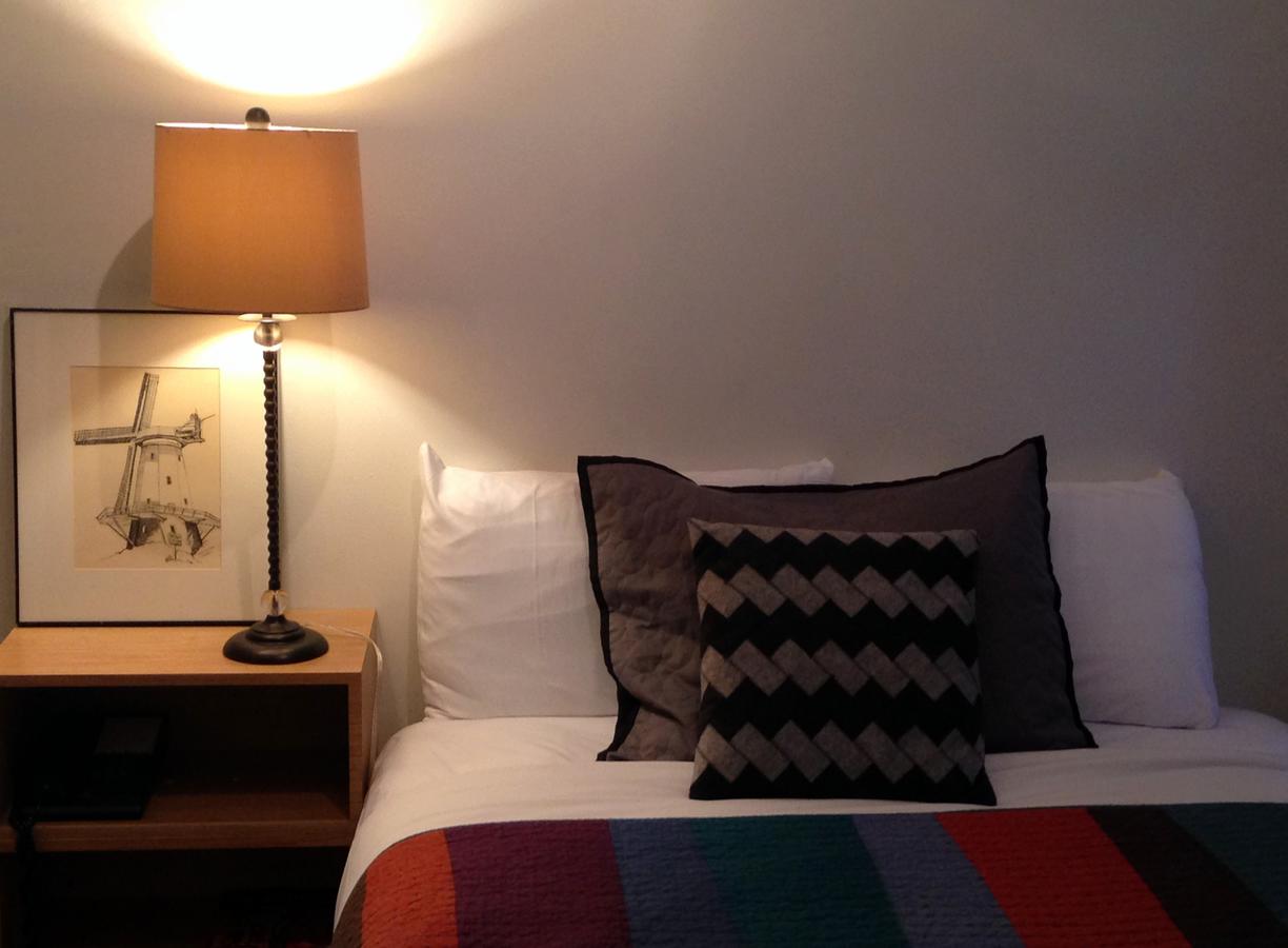 Touchstone Hotel - City Center - thumb 1