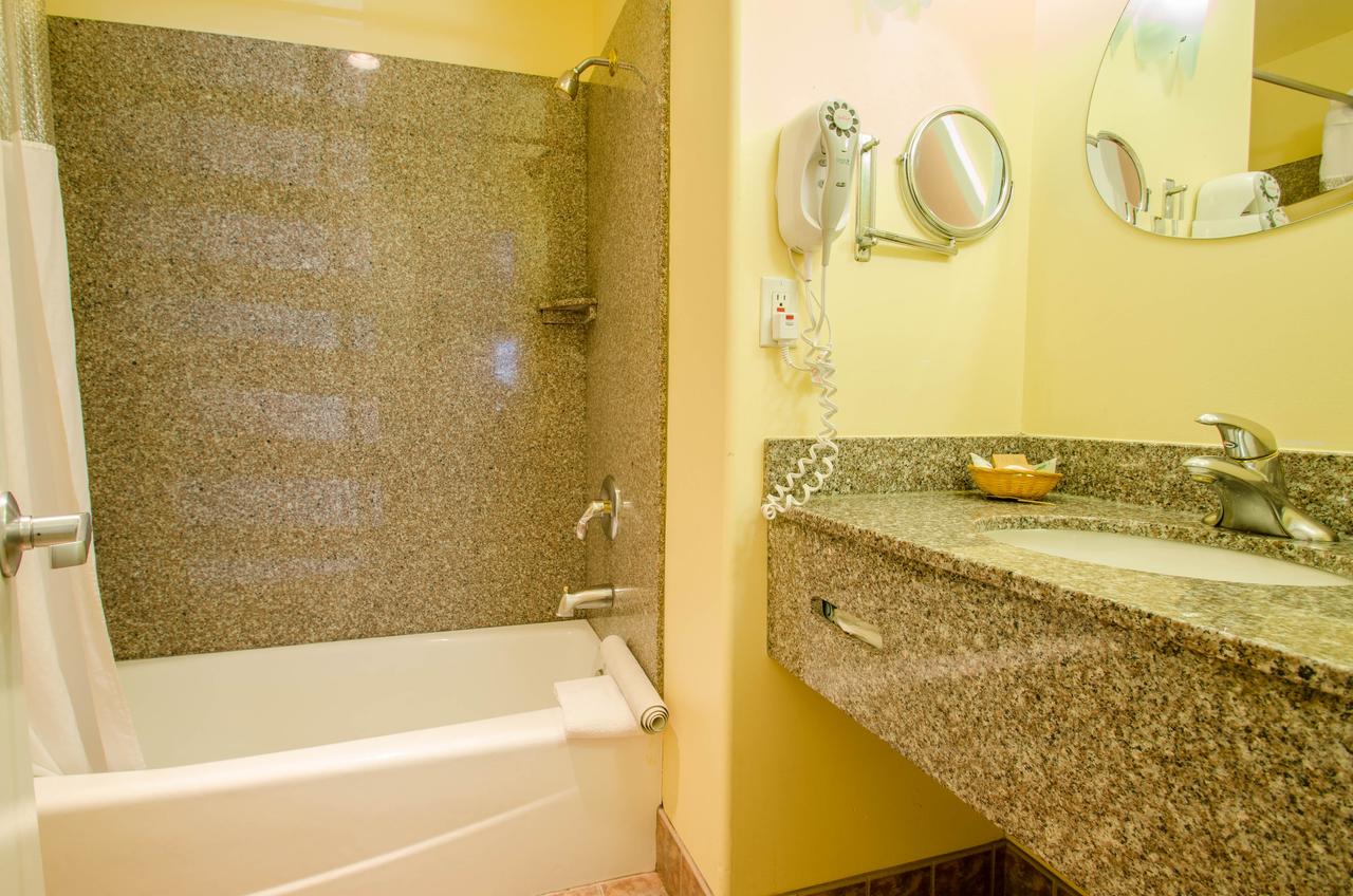 Continental Inn - thumb 12