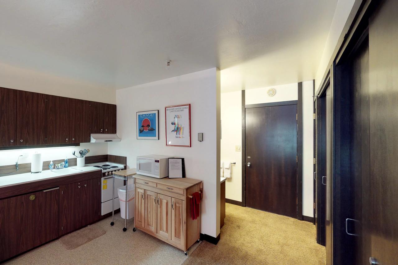 East Condo #208 - thumb 7