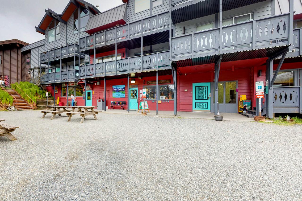 East Condo #208 - thumb 17