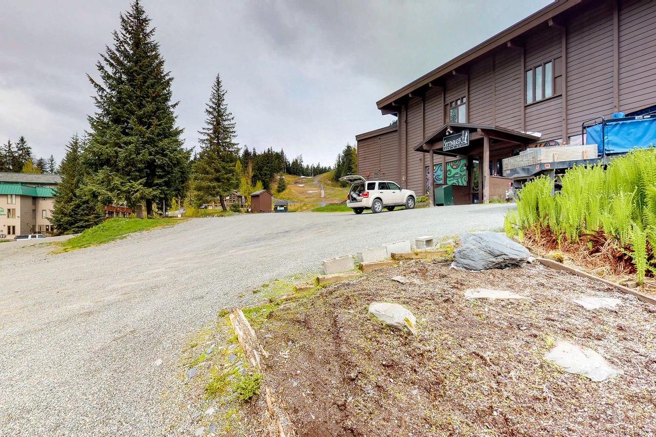 East Condo #208 - thumb 13