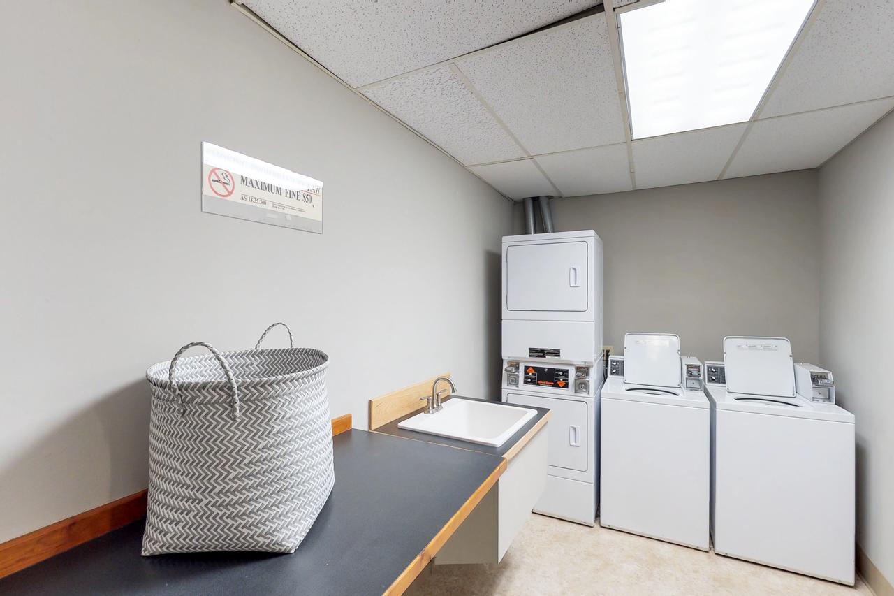 East Condo #208 - thumb 19