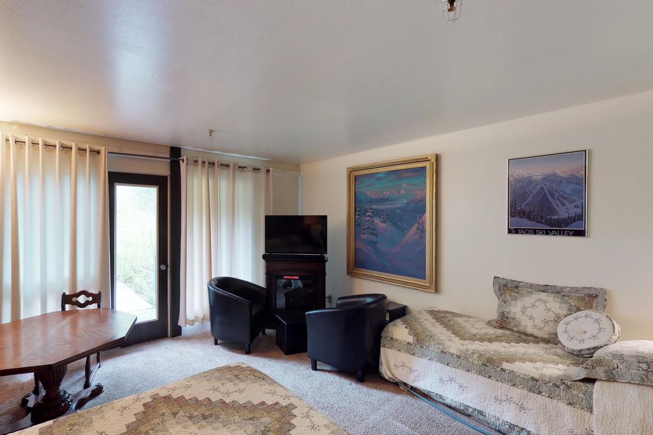 East Condo #208 - thumb 5