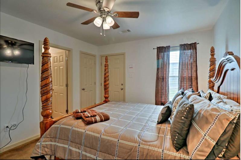 Gorgeous Centrallly Located In Conway - thumb 11