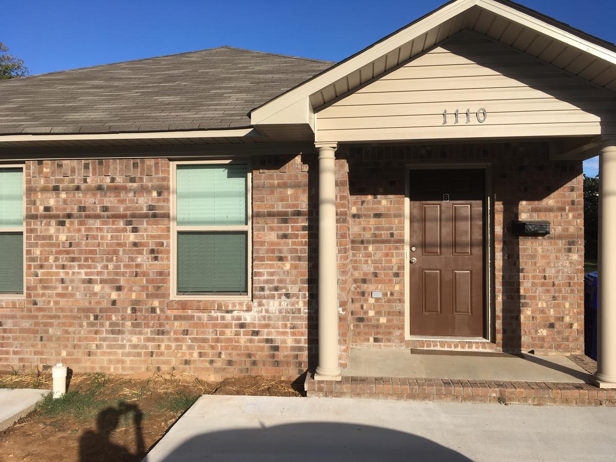 Gorgeous Centrallly Located In Conway - thumb 32