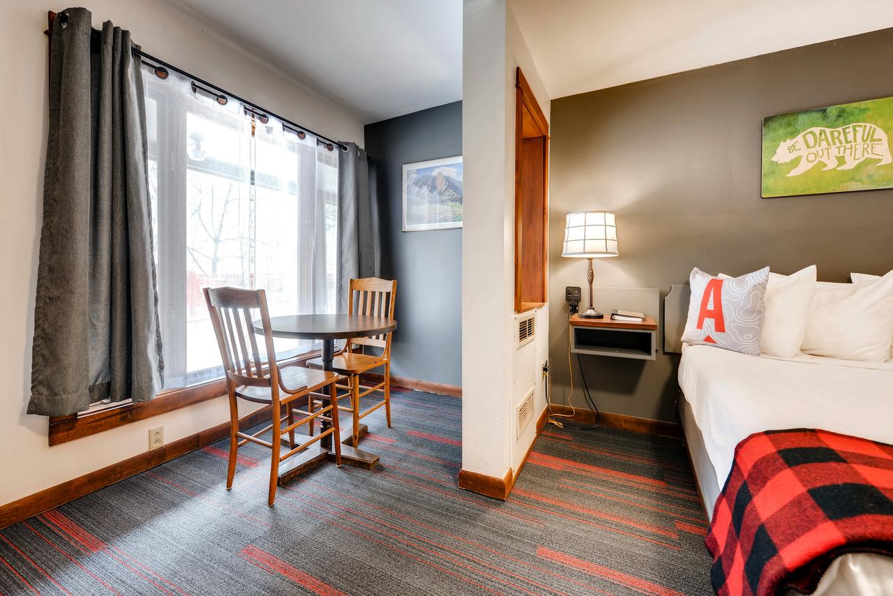 Boulder Adventure Lodge - thumb 5