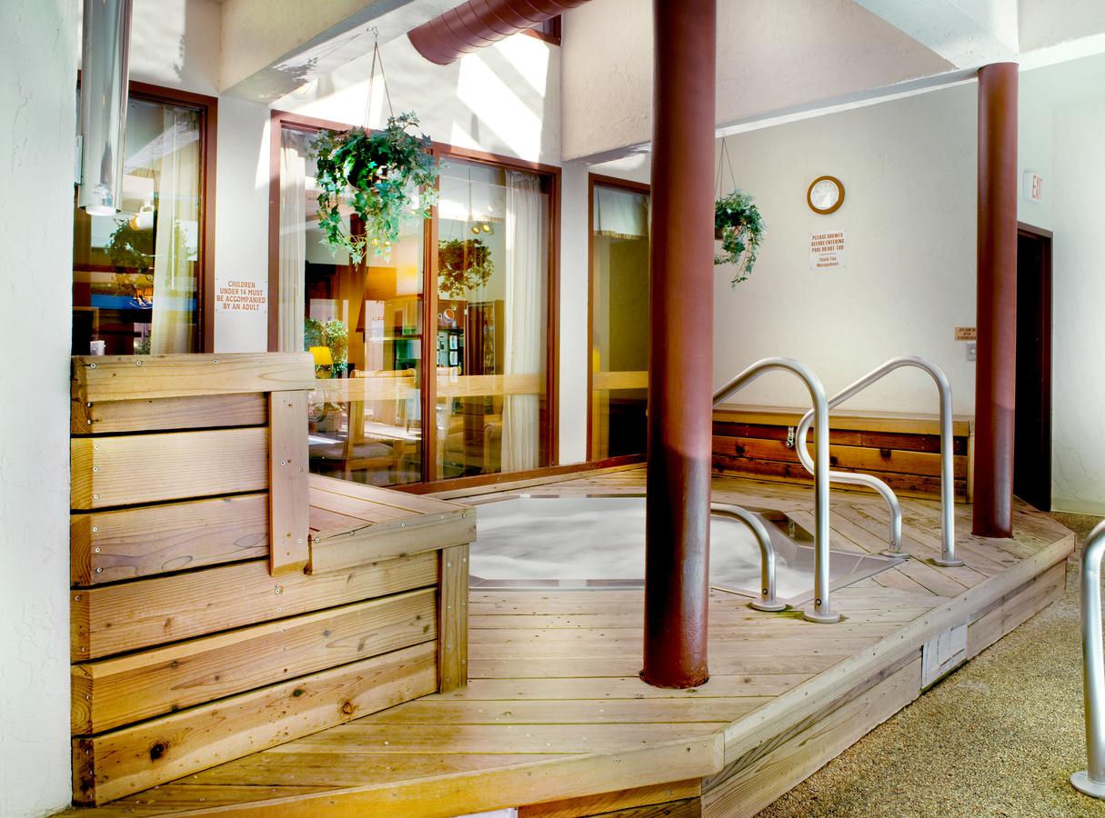 Eagle Point Resort - thumb 4