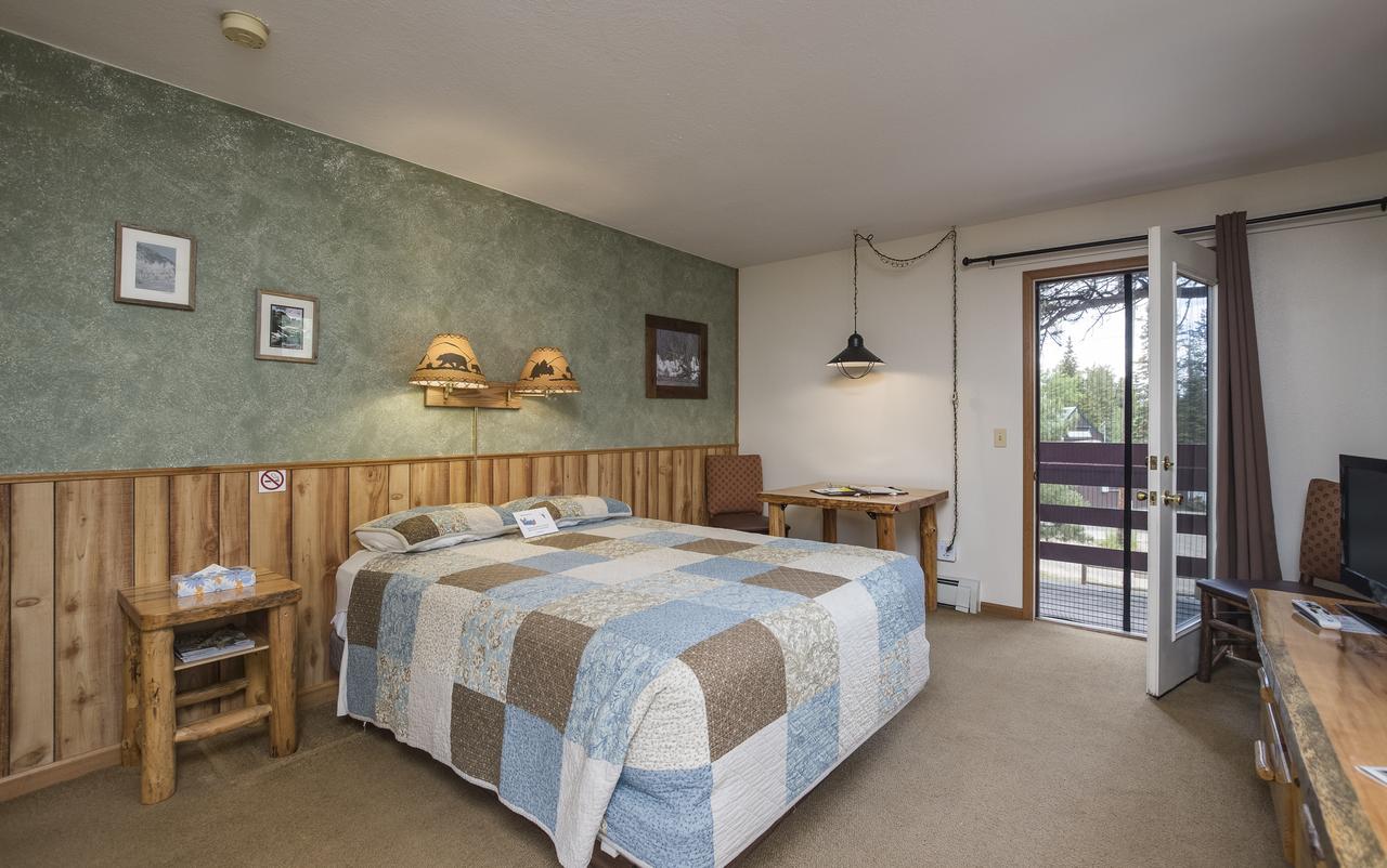 Swiftcurrent Lodge - thumb 42