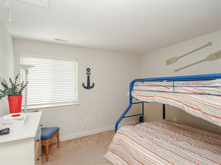 7 St. George Street Home - thumb 15