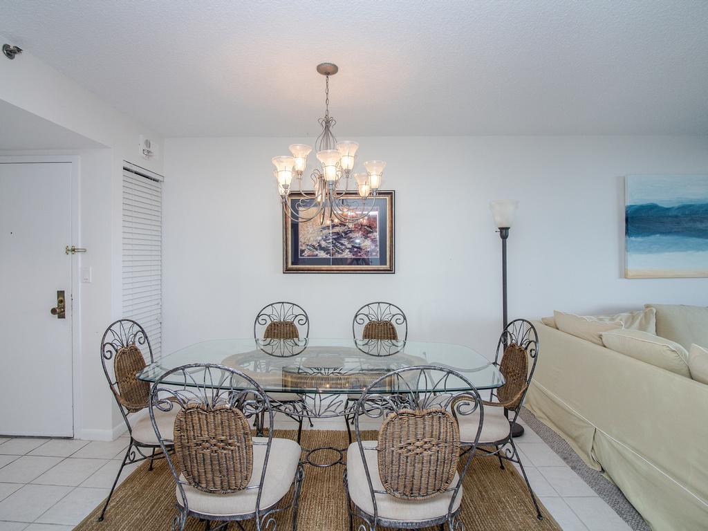 111 Farragut House Condo - thumb 5