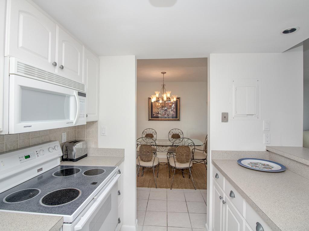 111 Farragut House Condo - thumb 1
