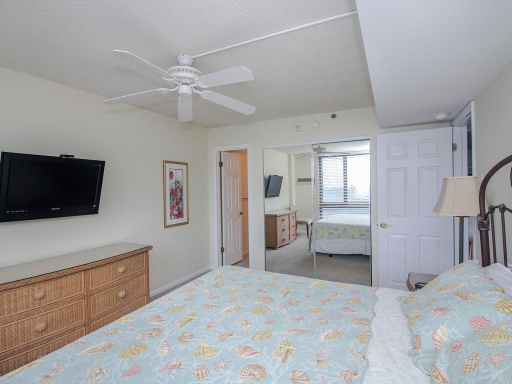 111 Farragut House Condo - thumb 18