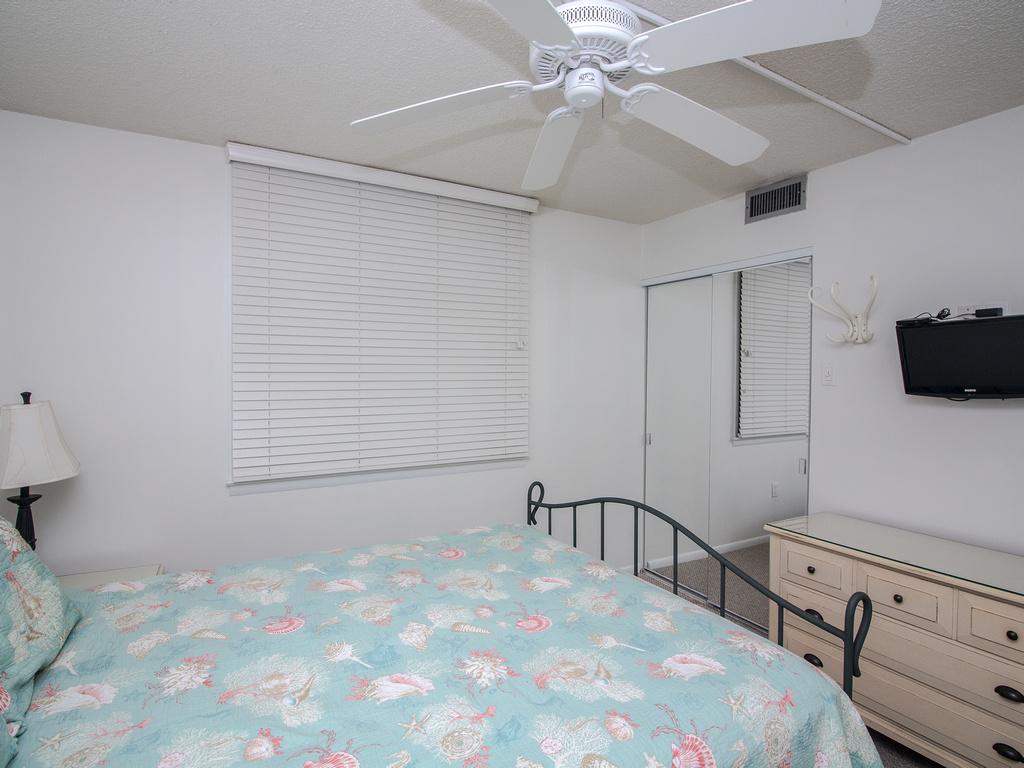 111 Farragut House Condo - thumb 15
